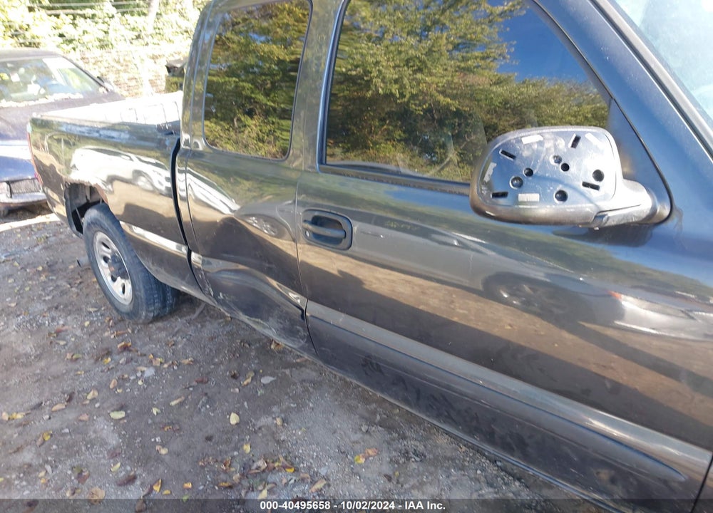 2003 GMC SIERRA 1500 VIN: 2GTEC19V231268445
