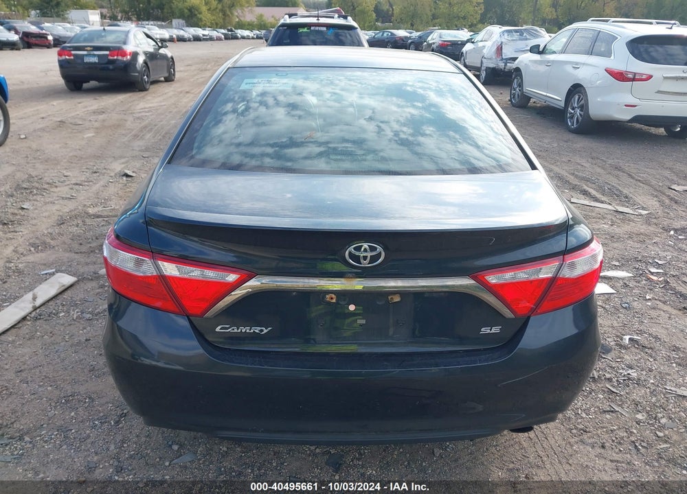 2015 TOYOTA CAMRY SE VIN: 4T1BF1FK3FU012579