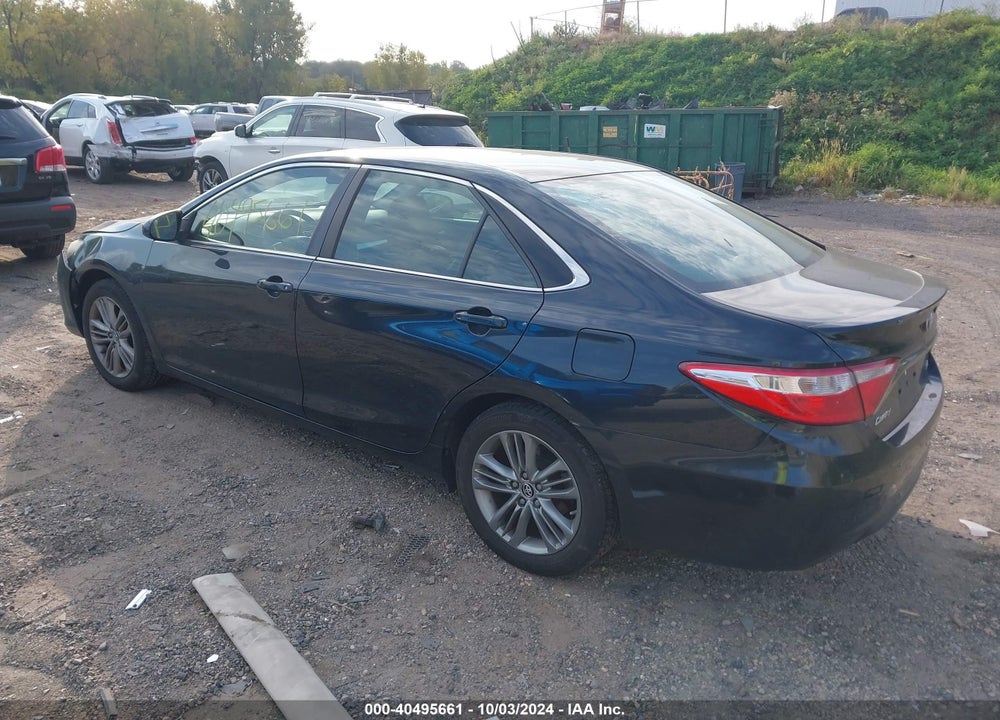 2015 TOYOTA CAMRY SE VIN: 4T1BF1FK3FU012579