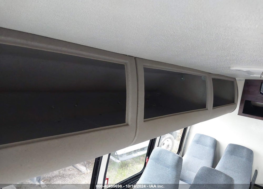 2006 FORD E-450 CUTAWAY VIN: 1FDXE45SX6DA06290
