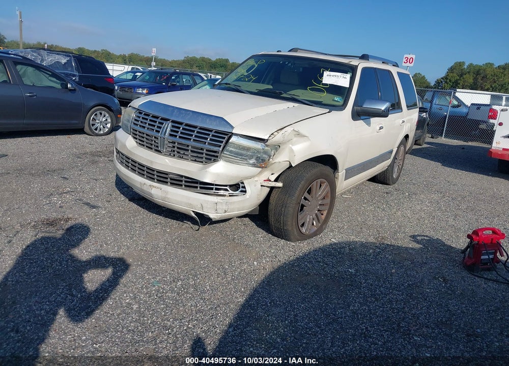 2008 LINCOLN NAVIGATOR VIN: 5LMFU285X8LJ00667