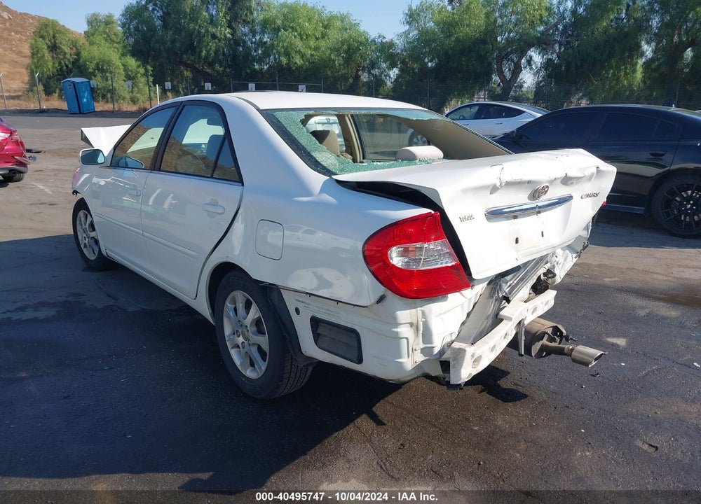 2004 TOYOTA CAMRY LE/XLE VIN: JTDBE32K240266040