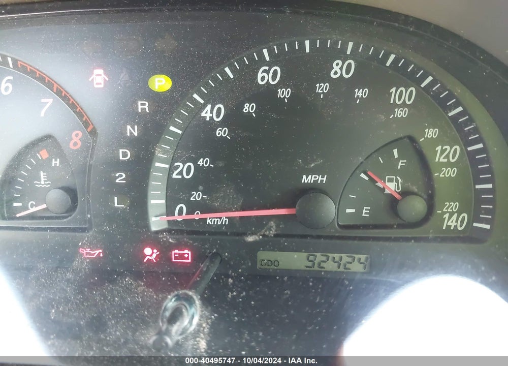 2004 TOYOTA CAMRY LE/XLE VIN: JTDBE32K240266040