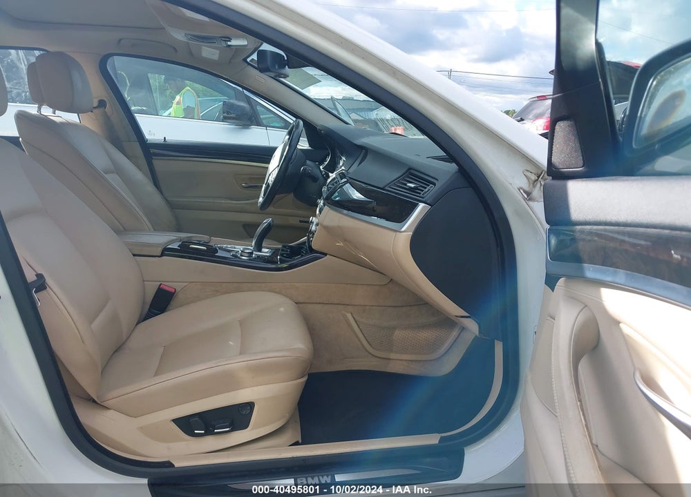 2012 BMW 528I XDRIVE VIN: WBAXH5C51CDW04842