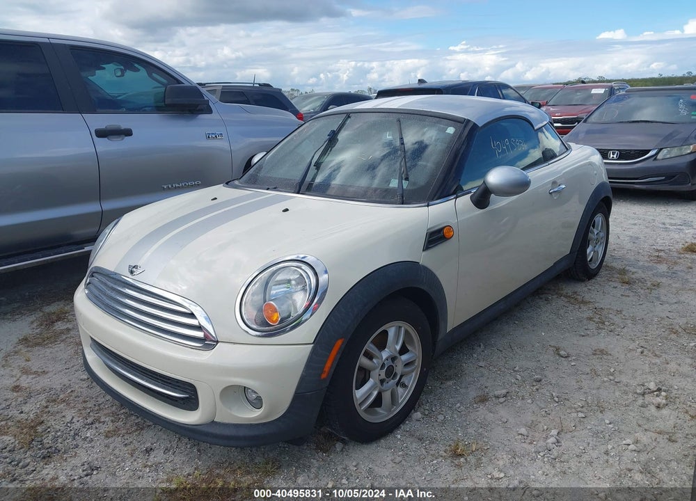 2012 MINI COOPER VIN: WMWSX1C56CT300286