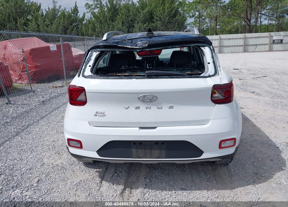 2022 HYUNDAI VENUE LIMITED VIN: KMHRC8A31NU189386