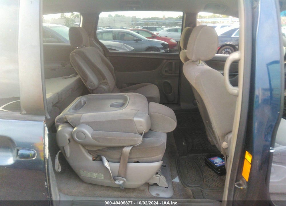 2004 TOYOTA SIENNA LE VIN: 5TDZA23C64S216119