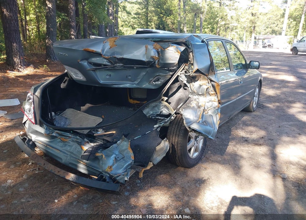 2002 TOYOTA AVALON XLS VIN: 4T1BF28B42U260093