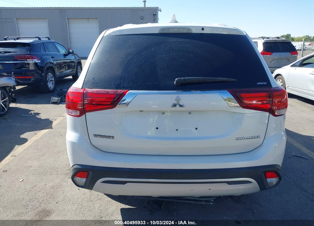 2019 MITSUBISHI OUTLANDER ES VIN: JA4AZ3A35KZ035775