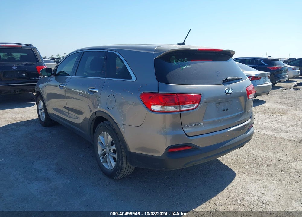 2016 KIA SORENTO 2.4L L VIN: 5XYPG4A32GG024072