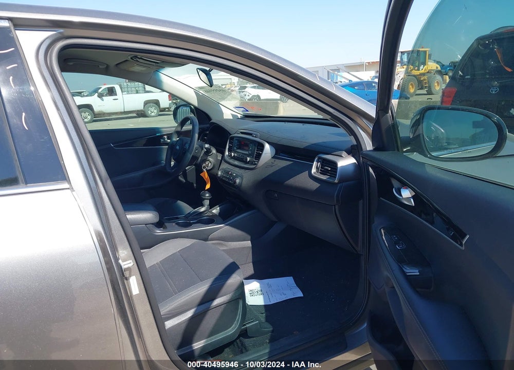 2016 KIA SORENTO 2.4L L VIN: 5XYPG4A32GG024072