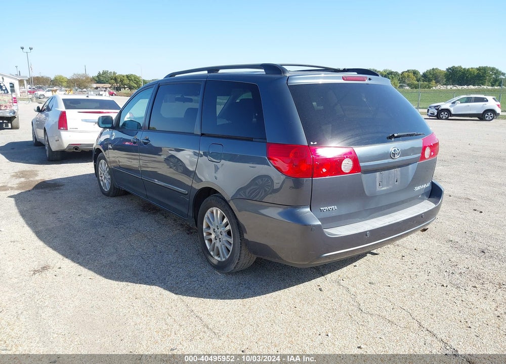 2007 TOYOTA SIENNA XLE VIN: 5TDZK22CX7S068060