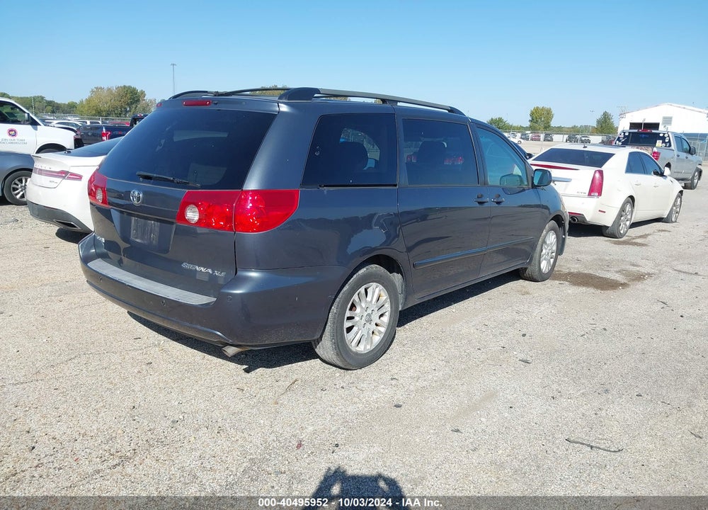 2007 TOYOTA SIENNA XLE VIN: 5TDZK22CX7S068060