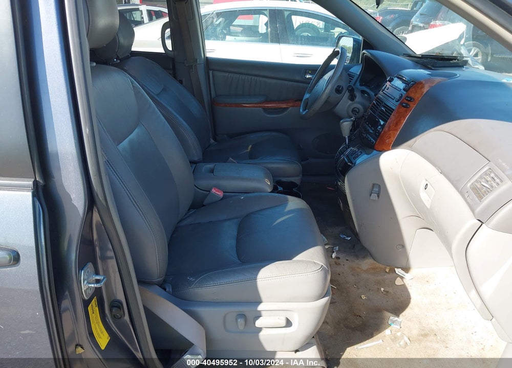 2007 TOYOTA SIENNA XLE VIN: 5TDZK22CX7S068060