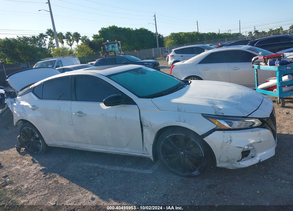 2022 NISSAN ALTIMA SR FWD VIN: 1N4BL4CV5NN344714