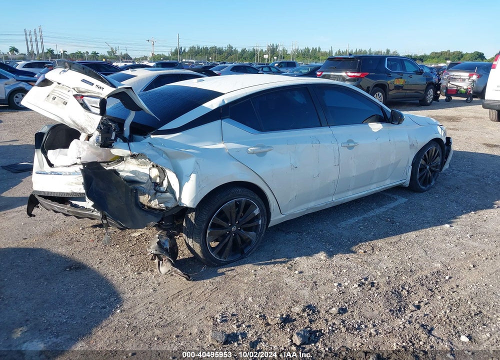 2022 NISSAN ALTIMA SR FWD VIN: 1N4BL4CV5NN344714