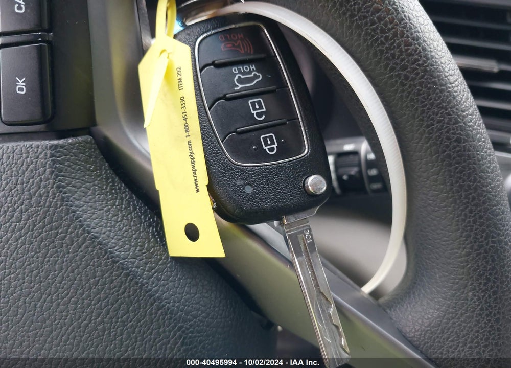 2016 HYUNDAI TUCSON SE VIN: KM8J3CA43GU259045