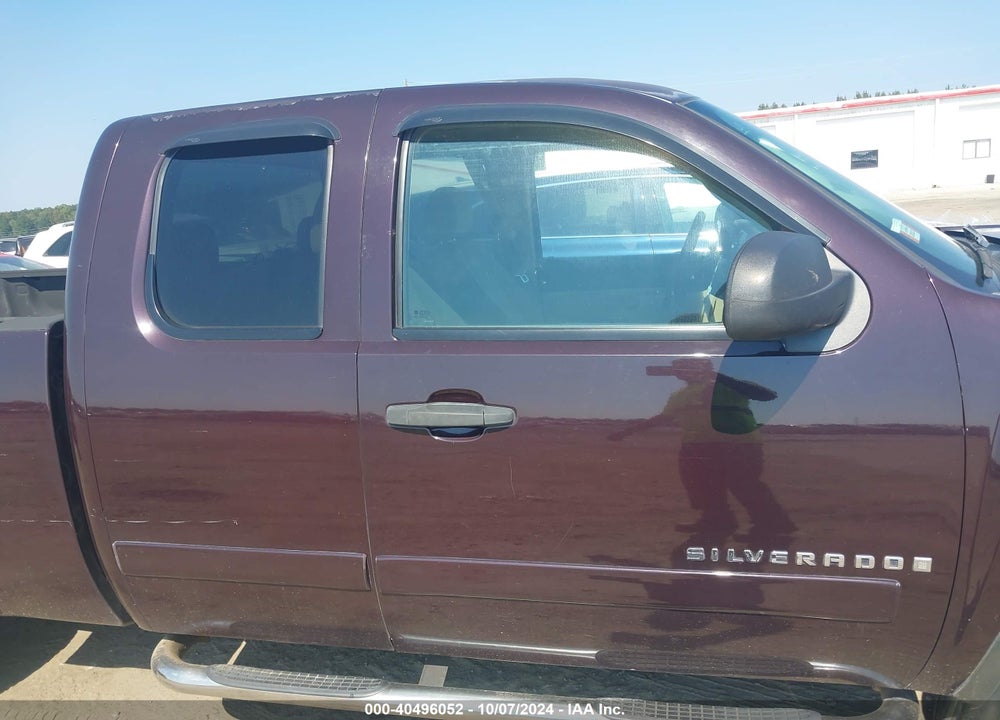 2008 CHEVROLET SILVERADO 1500 LT1 VIN: 2GCEC19J981179038