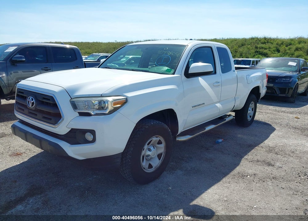 2017 TOYOTA TACOMA SR5 VIN: 5TFRX5GN8HX090843
