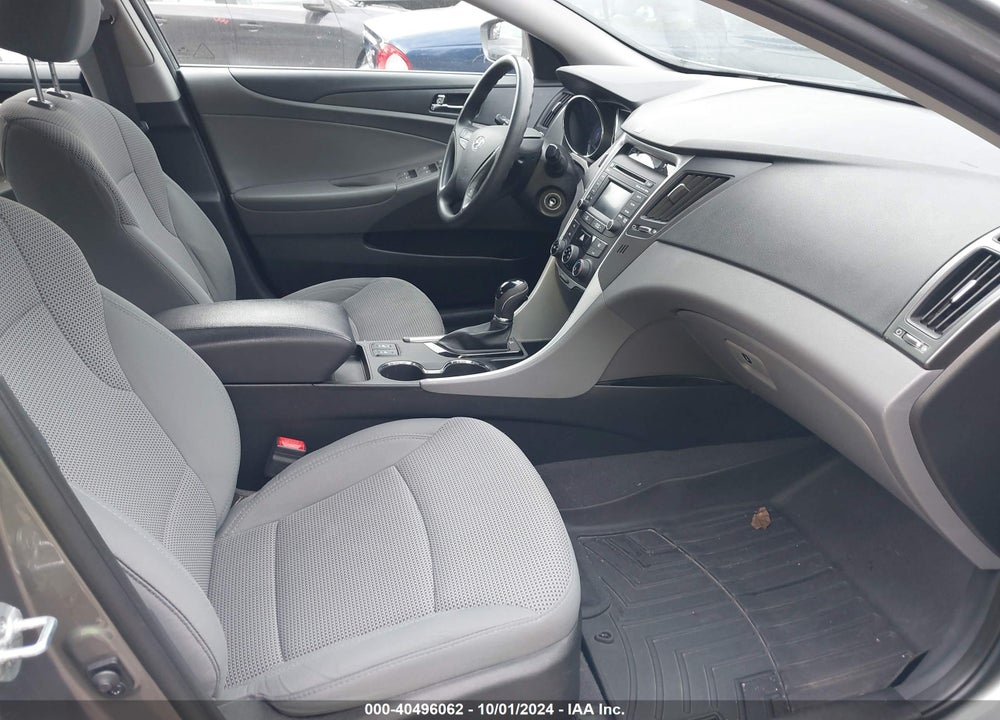2014 HYUNDAI SONATA GLS VIN: 5NPEB4AC4EH897592