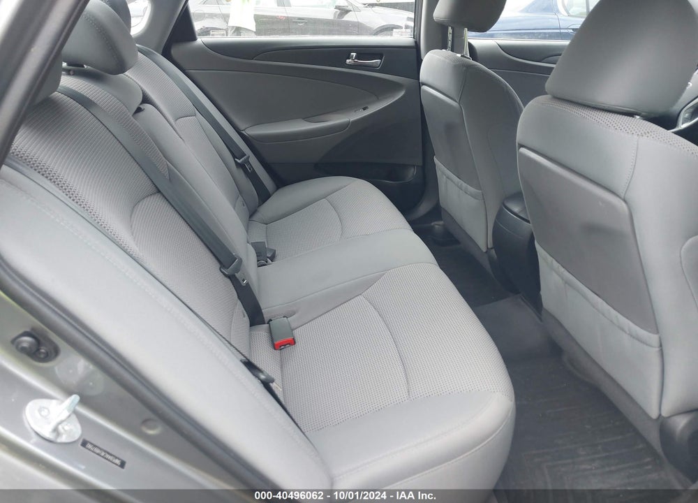 2014 HYUNDAI SONATA GLS VIN: 5NPEB4AC4EH897592