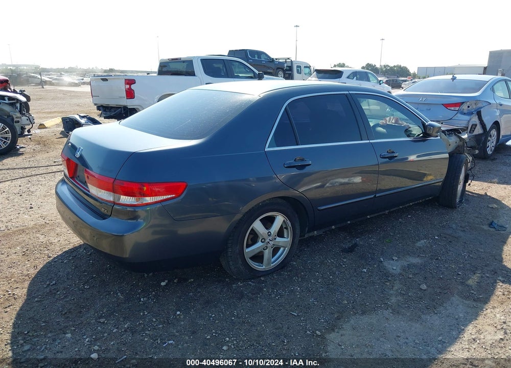 2003 HONDA ACCORD 2.4 EX VIN: JHMCM56683C070499