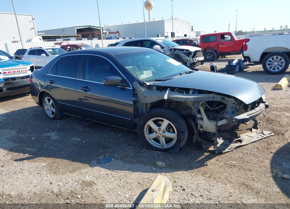2003 HONDA ACCORD 2.4 EX VIN: JHMCM56683C070499