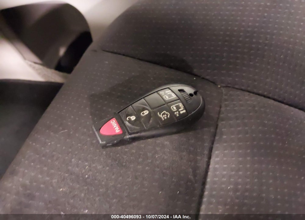 2014 DODGE GRAND CARAVAN SXT VIN: 2C4RDGCG0ER430069