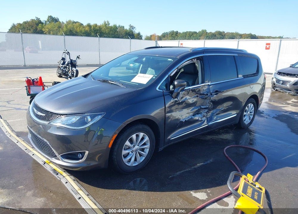 2018 CHRYSLER PACIFICA TOURING L PLUS VIN: 2C4RC1EG2JR317411