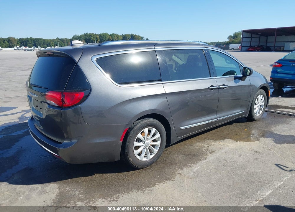 2018 CHRYSLER PACIFICA TOURING L PLUS VIN: 2C4RC1EG2JR317411