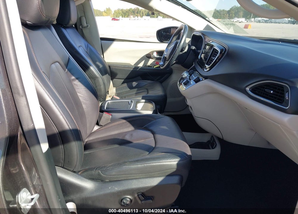 2018 CHRYSLER PACIFICA TOURING L PLUS VIN: 2C4RC1EG2JR317411