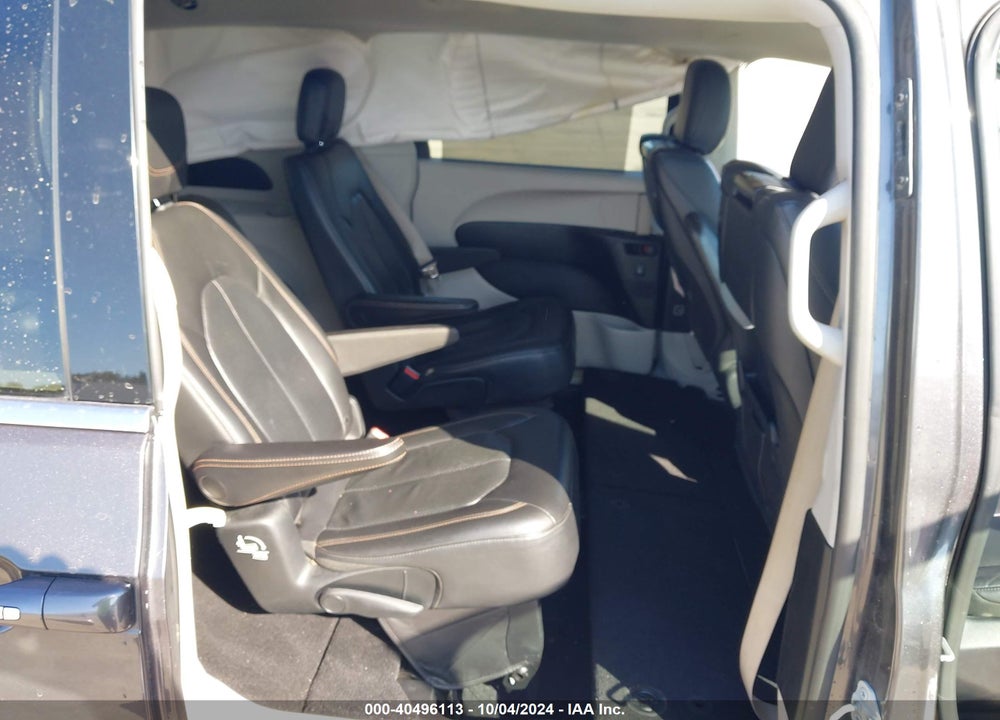 2018 CHRYSLER PACIFICA TOURING L PLUS VIN: 2C4RC1EG2JR317411