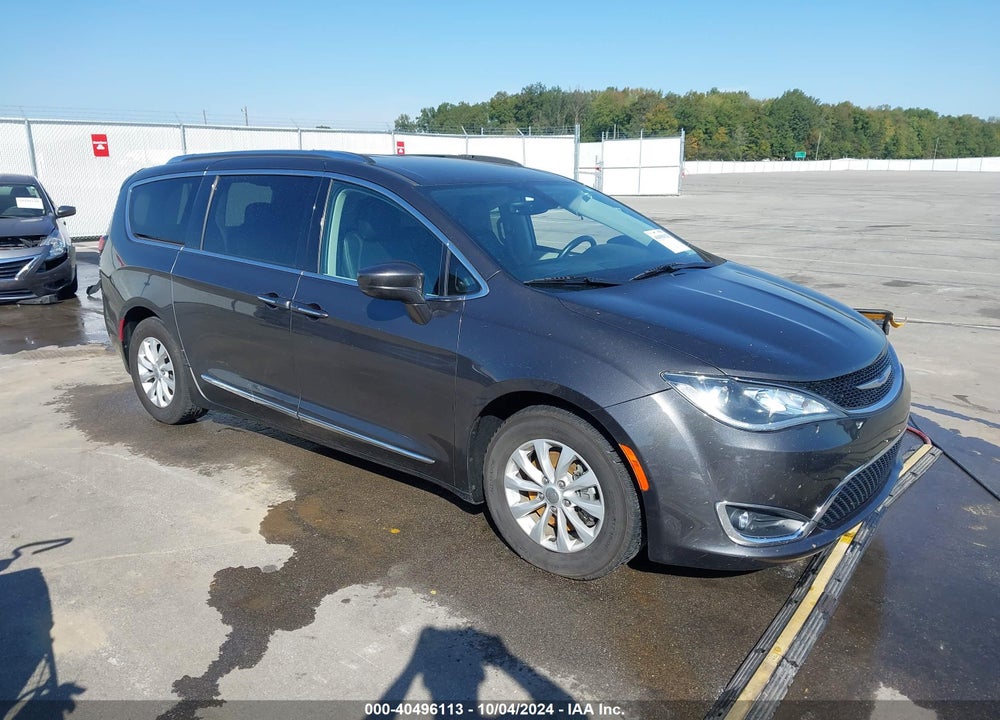 2018 CHRYSLER PACIFICA TOURING L PLUS VIN: 2C4RC1EG2JR317411