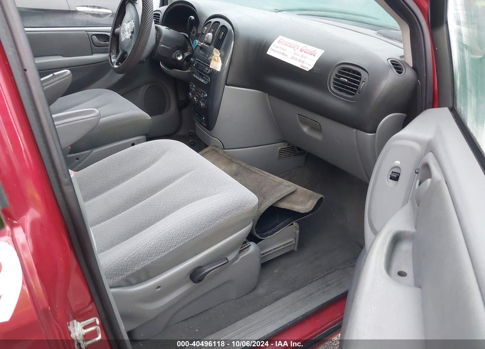 2005 DODGE GRAND CARAVAN SXT VIN: 2D4GP44L15R581496
