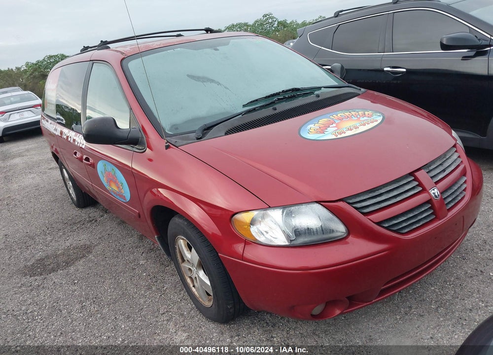2005 DODGE GRAND CARAVAN SXT VIN: 2D4GP44L15R581496