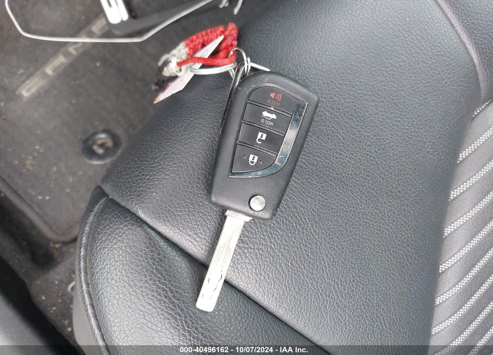 2019 TOYOTA CAMRY SE VIN: 4T1B11HK4KU855034