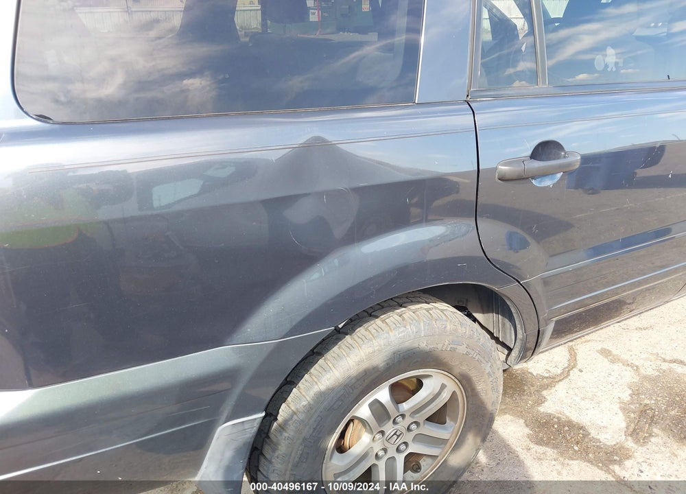 2005 HONDA PILOT EX VIN: 5FNYF18485B013280