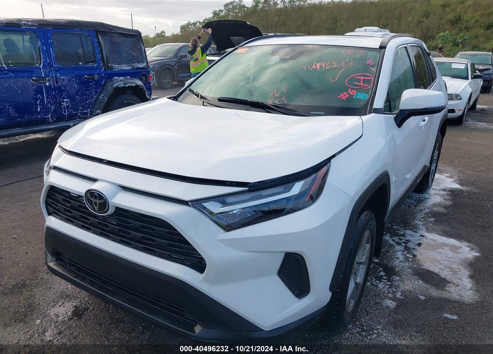 2024 TOYOTA RAV4 XLE VIN: 2T3W1RFV5RW335276