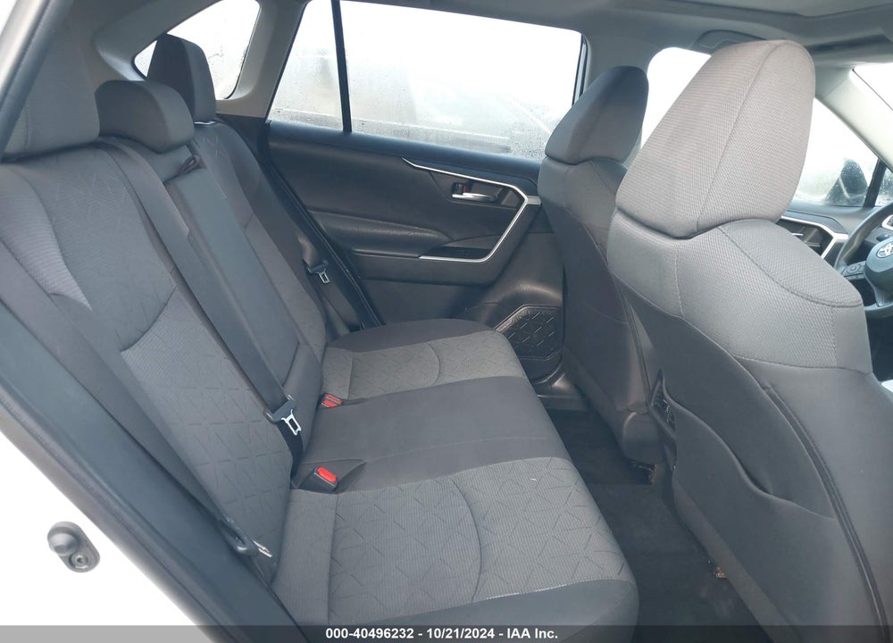 2024 TOYOTA RAV4 XLE VIN: 2T3W1RFV5RW335276