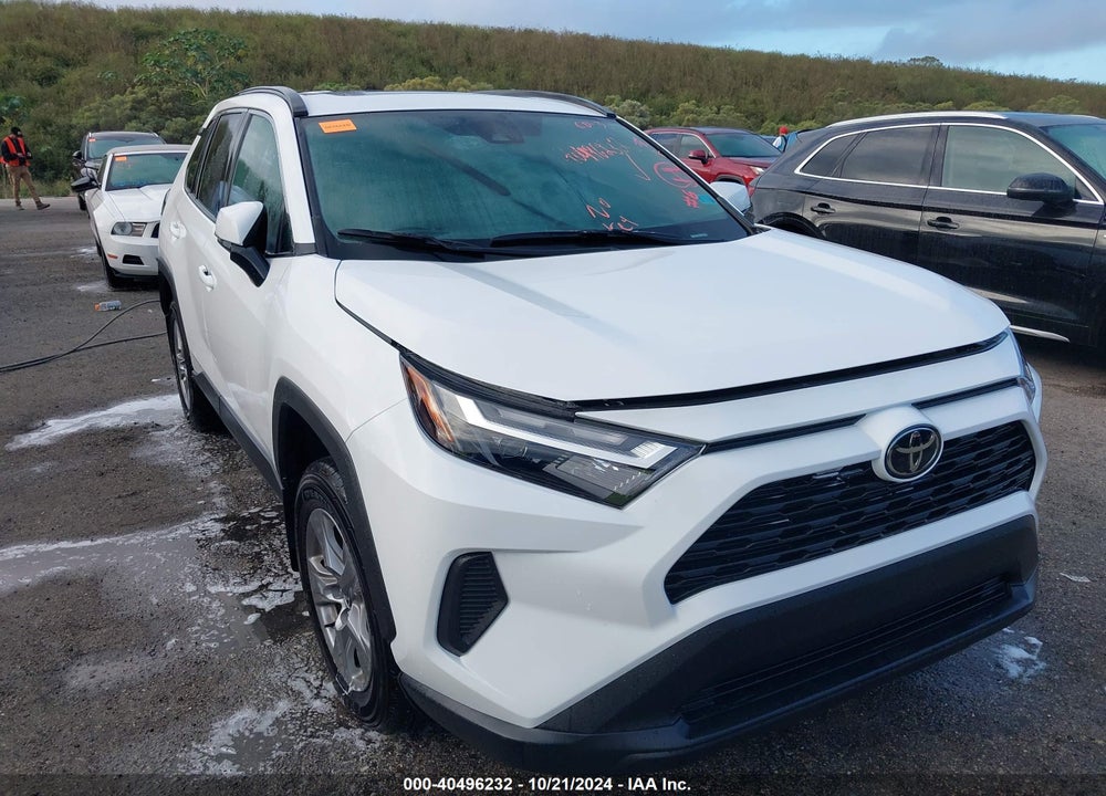 2024 TOYOTA RAV4 XLE VIN: 2T3W1RFV5RW335276