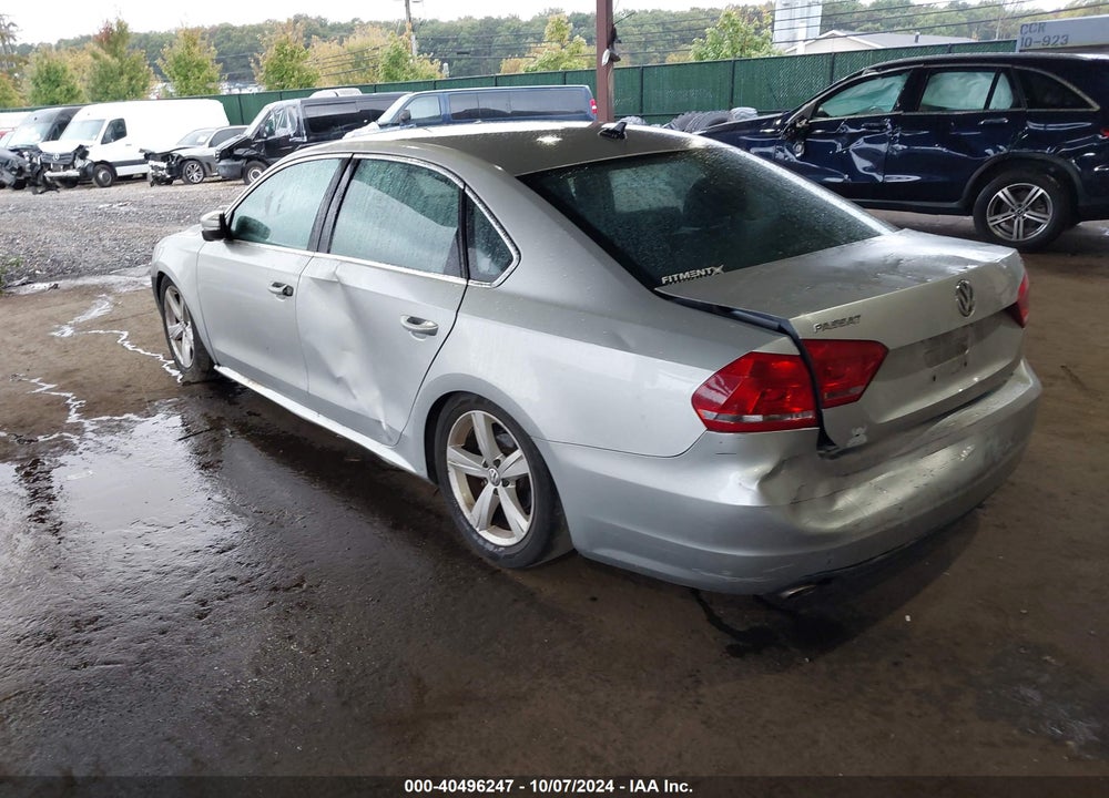 2013 VOLKSWAGEN PASSAT 2.5L SE VIN: 1VWBP7A3XDC120234