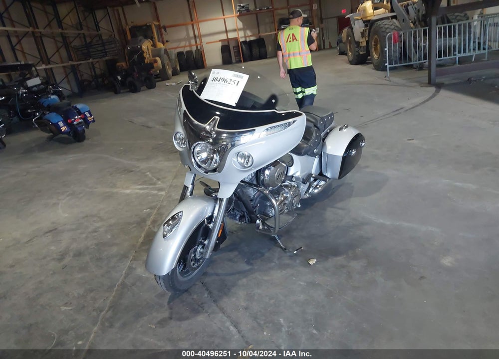 2016 INDIAN MOTORCYCLE CO. CHIEFTAIN VIN: 56KTCAAA9G3340882