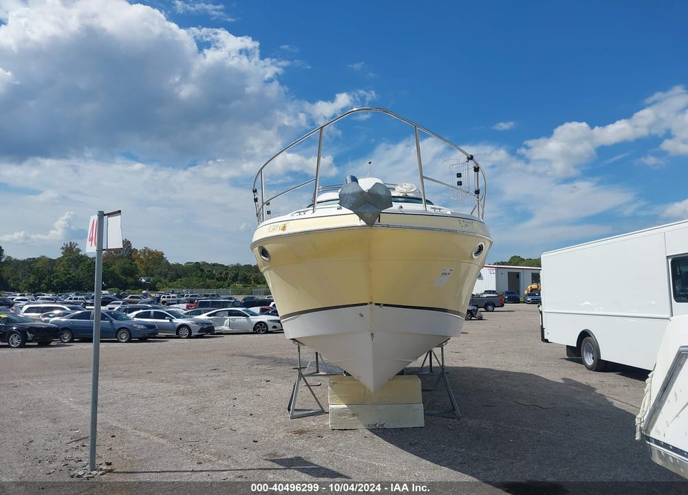 2009 FOUR WINNS BOAT VIN: GFNCA001C809