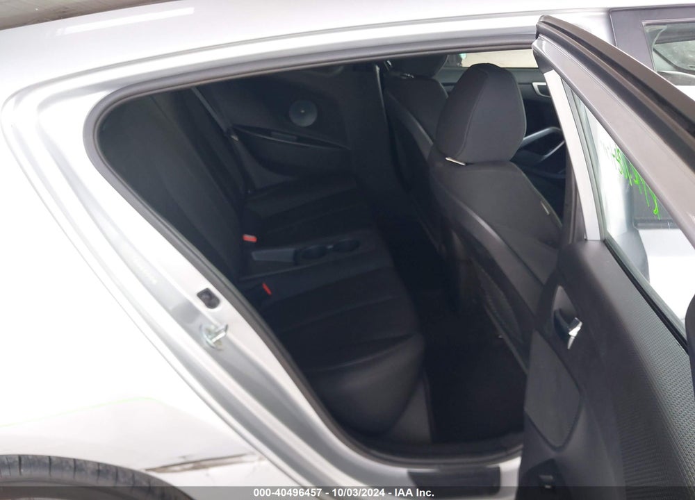 2016 HYUNDAI VELOSTER VIN: KMHTC6AD2GU270354