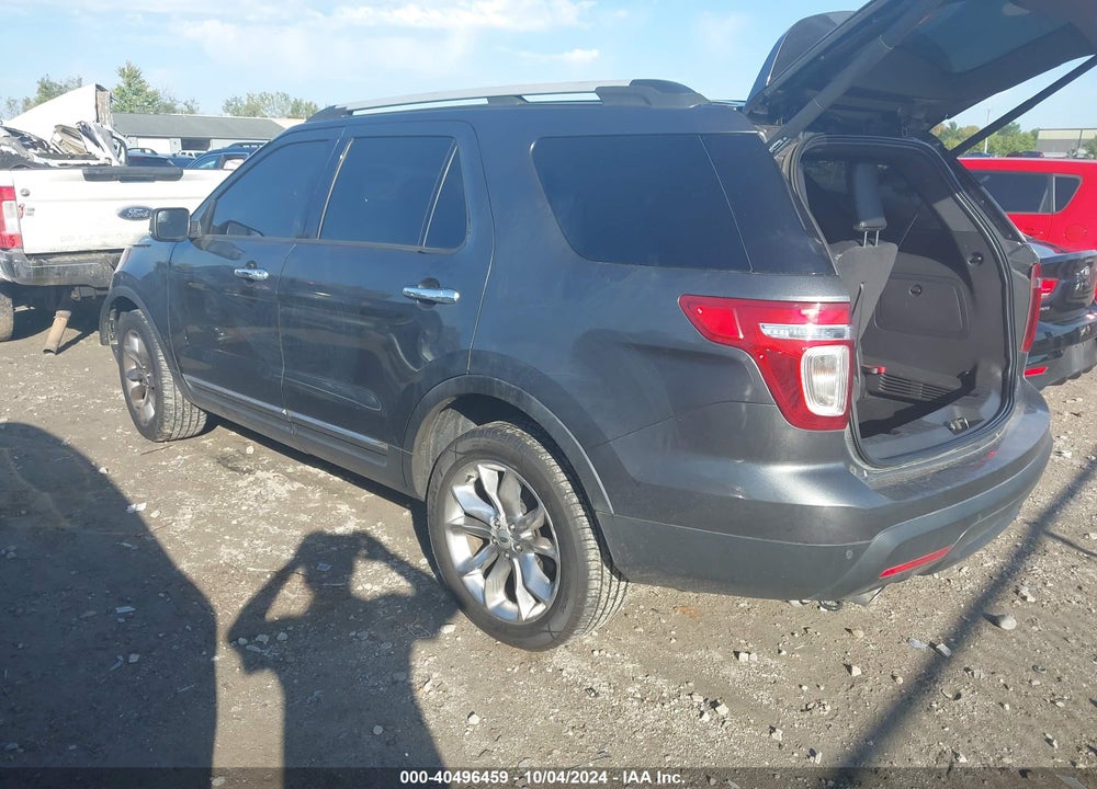 2015 FORD EXPLORER XLT VIN: 1FM5K8D82FGB88904