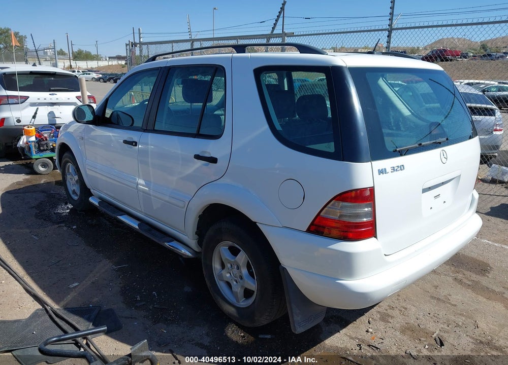2001 MERCEDES-BENZ ML 320 VIN: 4JGAB54E91A277044