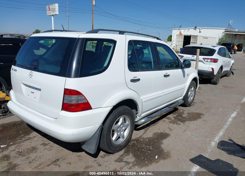 2001 MERCEDES-BENZ ML 320 VIN: 4JGAB54E91A277044