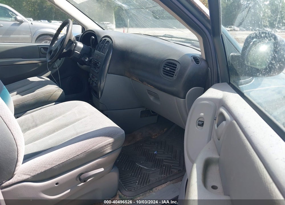 2005 DODGE GRAND CARAVAN SXT VIN: 2D4GP44L85R204602