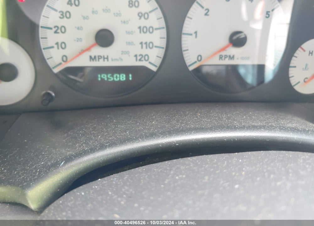 2005 DODGE GRAND CARAVAN SXT VIN: 2D4GP44L85R204602