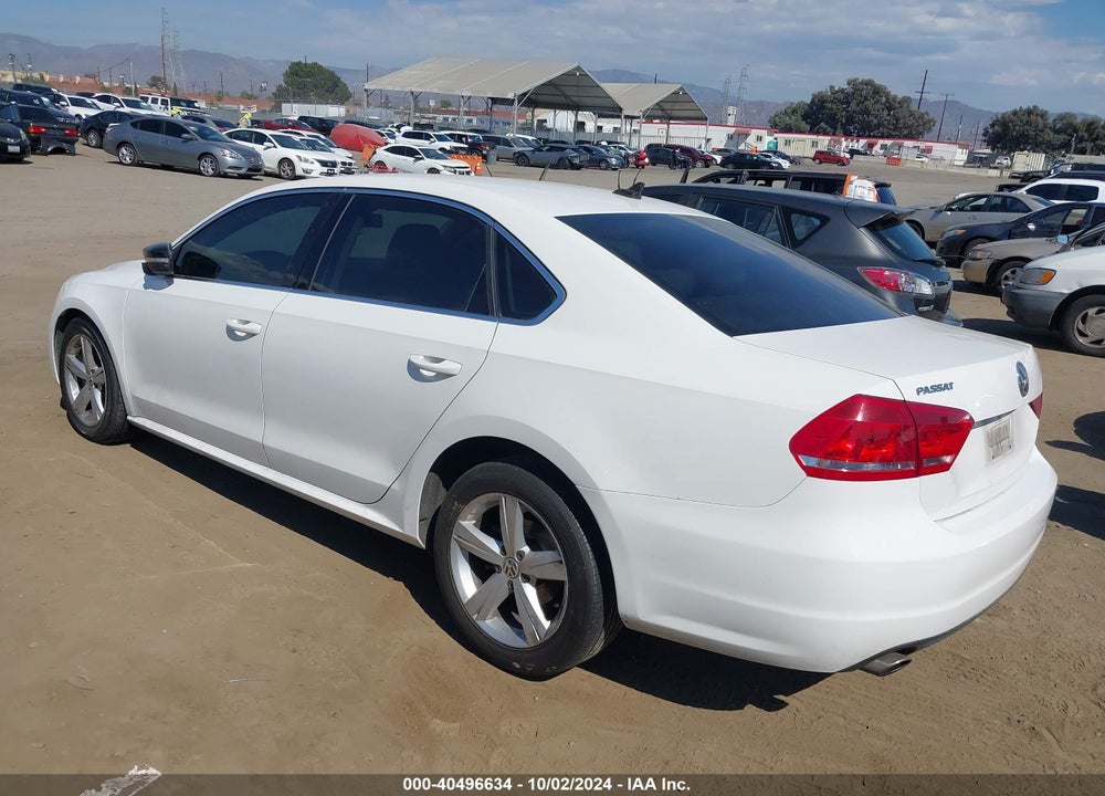 2014 VOLKSWAGEN PASSAT 1.8T SE VIN: 1VWBT7A33EC054462